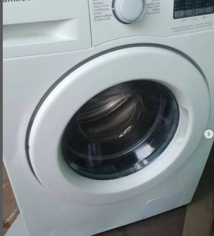 7kg Samsung Eco bubble technology inverter washing machine (Oshodi, Isolo)